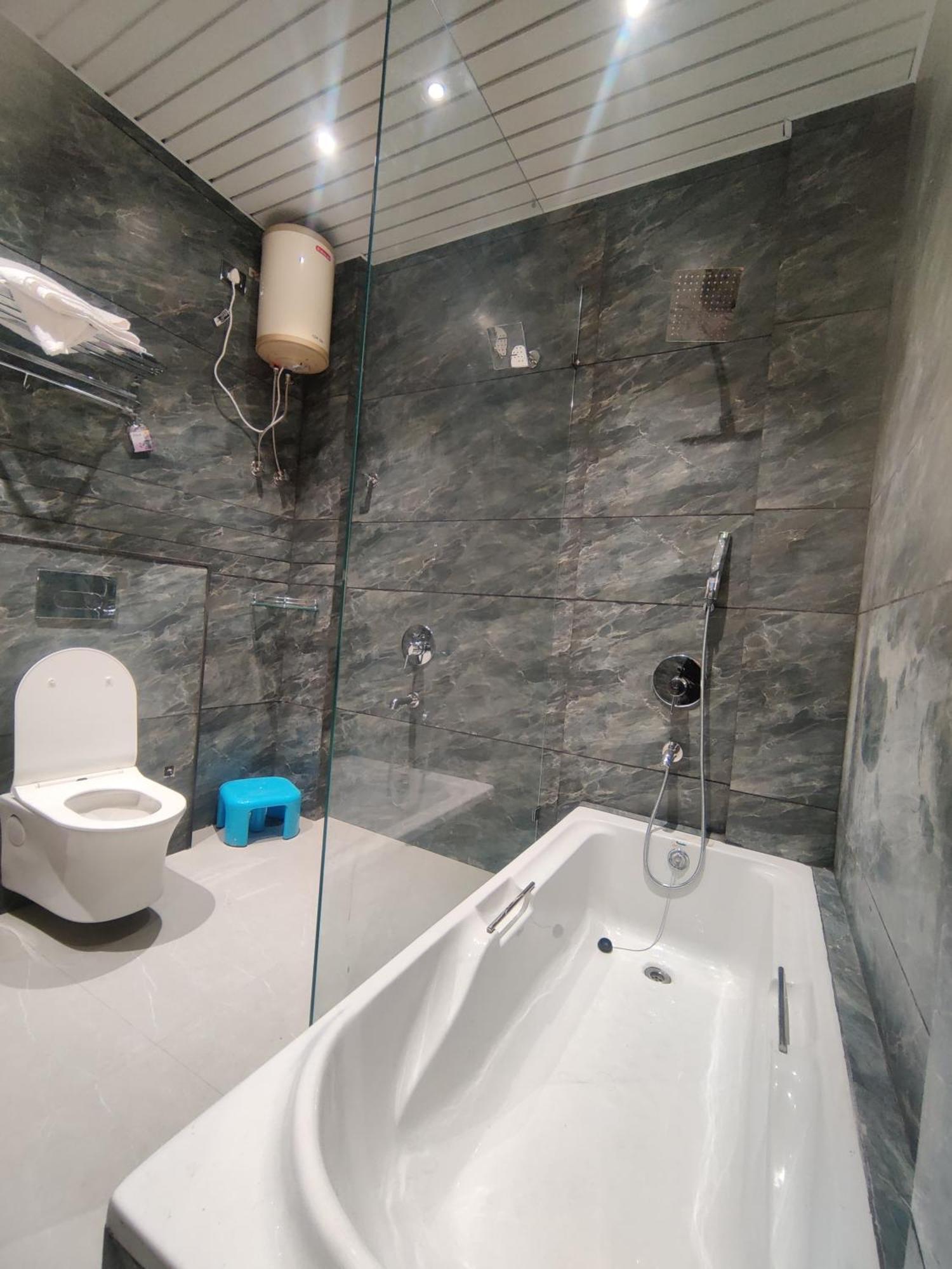 Hotel Mountain View Nashik Ngoại thất bức ảnh